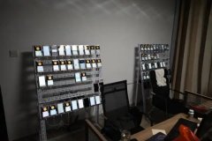 【微信号黑产暴雷】3000余部手机开着机自动注册微信账号